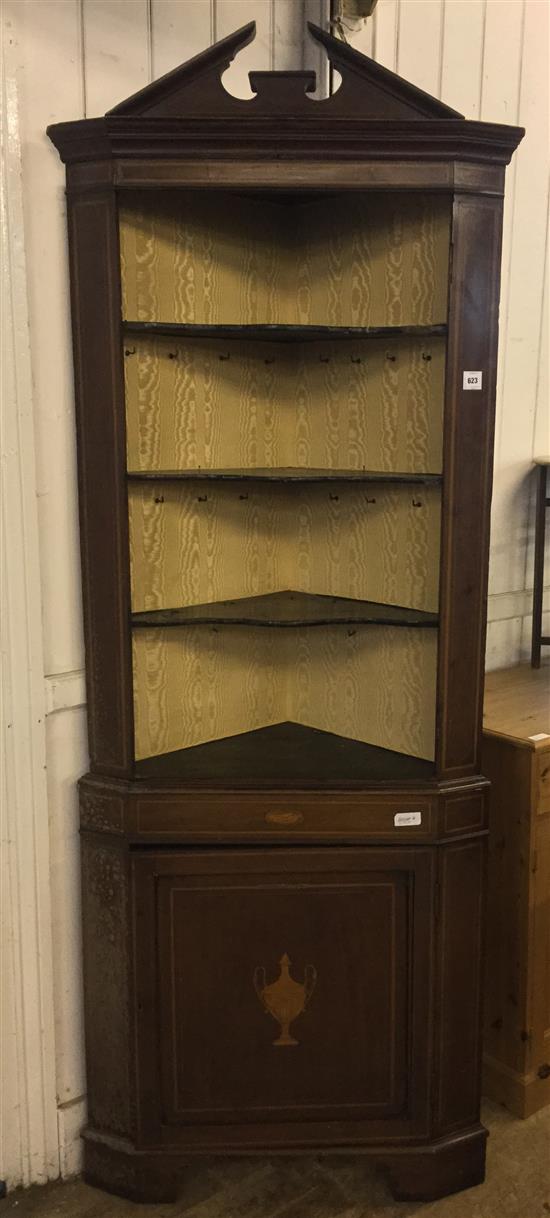 Georgian / Edwardian standing corner cabinet(-)